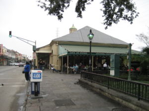 300px-CafeDuMondeDec06Trombone2